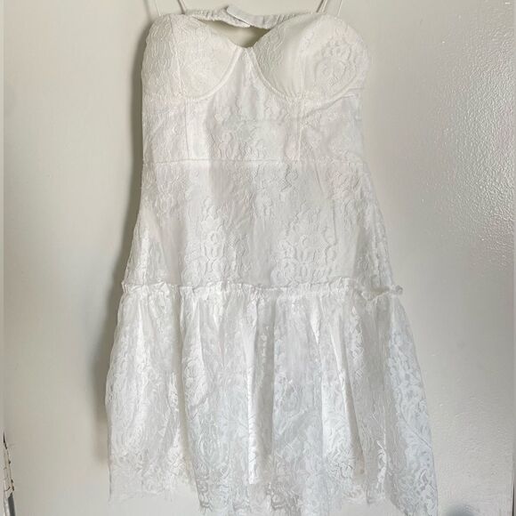 PRETTY DATE MINI DRESS WHITE - Picture 9 of 9